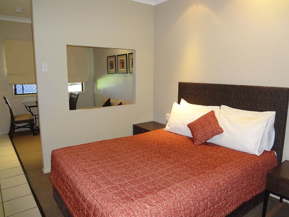 Best Western Bungil Creek Motel Рома Экстерьер фото