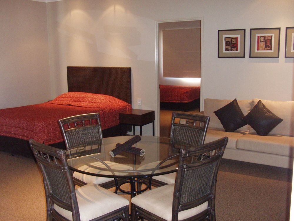 Best Western Bungil Creek Motel Рома Экстерьер фото