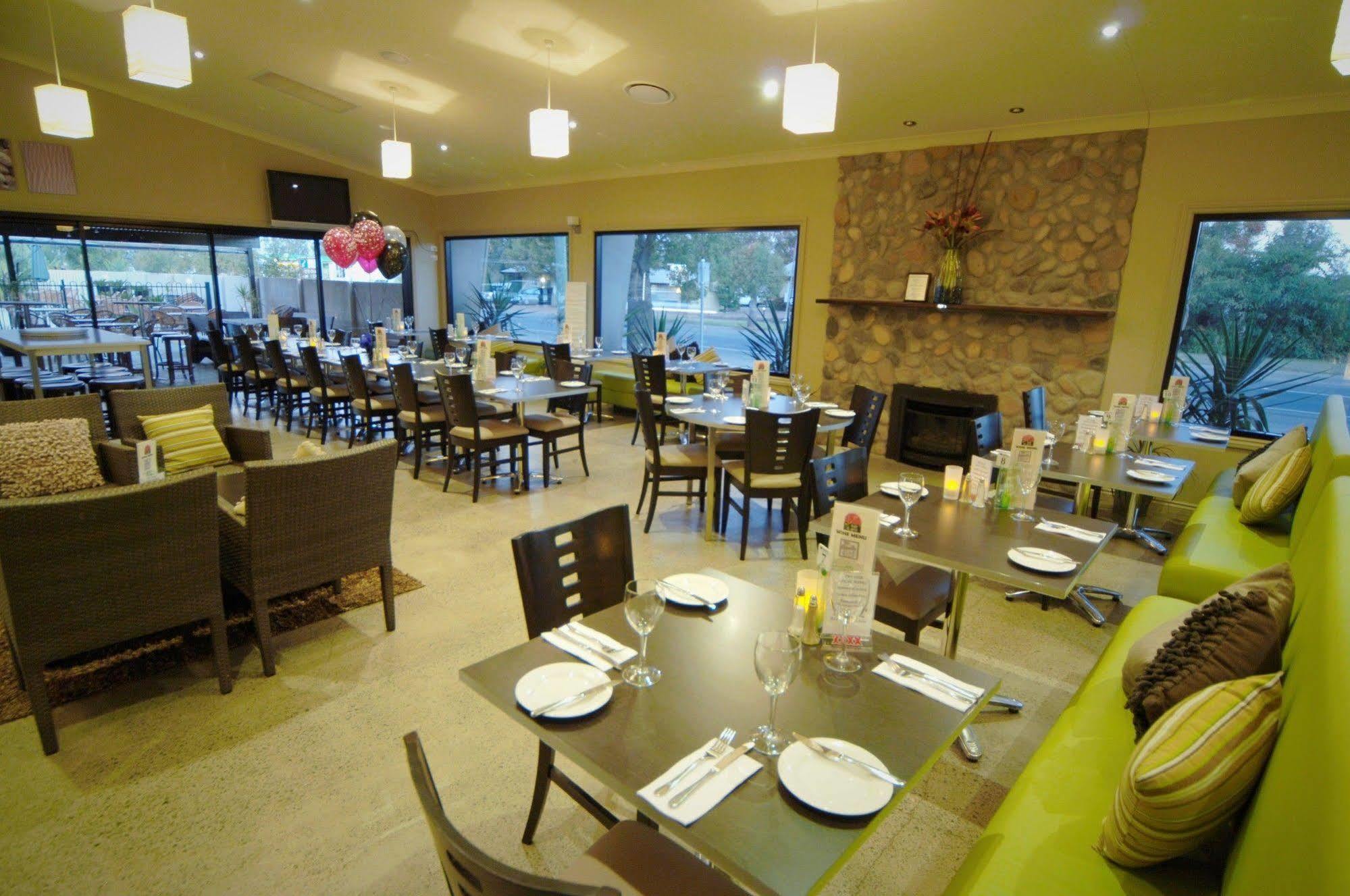 Best Western Bungil Creek Motel Рома Экстерьер фото