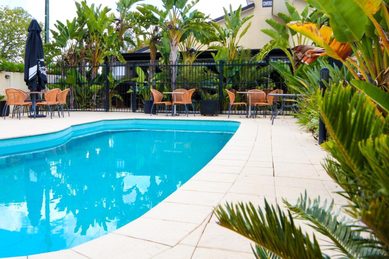 Best Western Bungil Creek Motel Рома Экстерьер фото